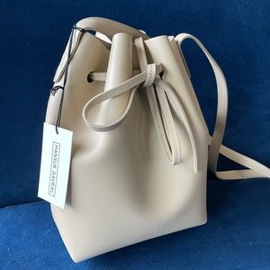 NWT Mansur Gavriel sand colored leather small bucket bag